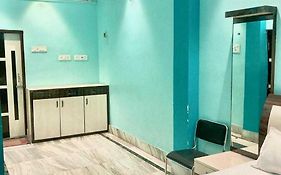 Hotel O Pop Jashoda Bhawan Near Girish Mancha